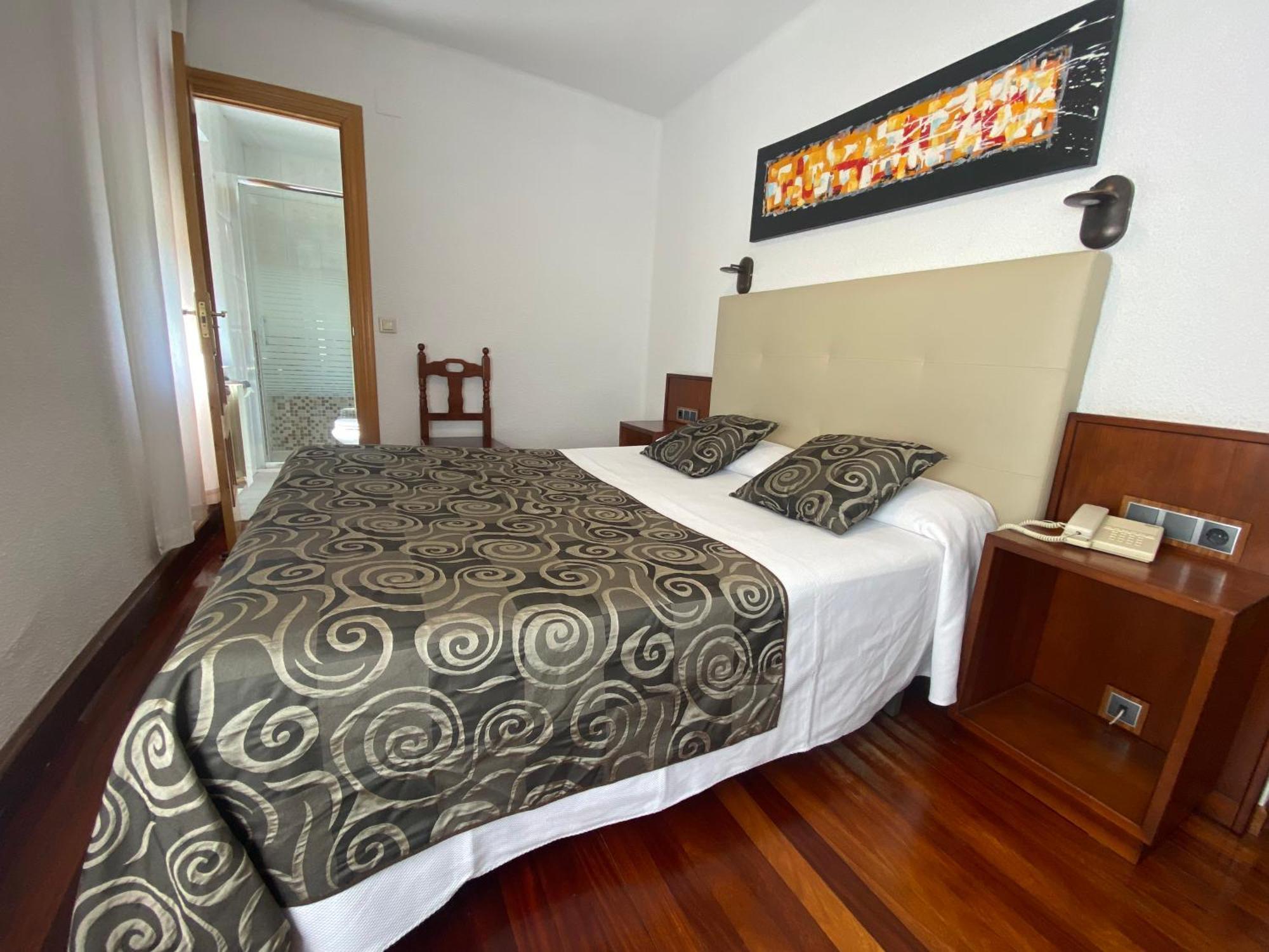 Hotel La Rambla Biescas  Exteriér fotografie